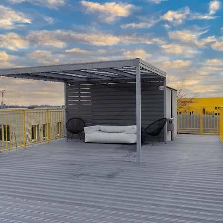 Апартаменти Air 213 *