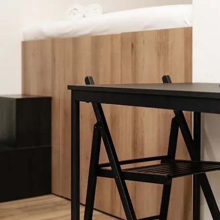 Апартаменти Air 213 *