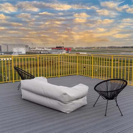 Air 213 Apartment *